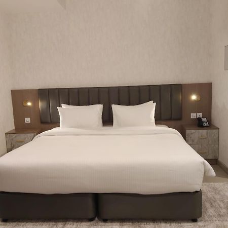 Vogo Grand Hotel Formerly Best Western Plus Hotel Dubai Academic City Екстериор снимка