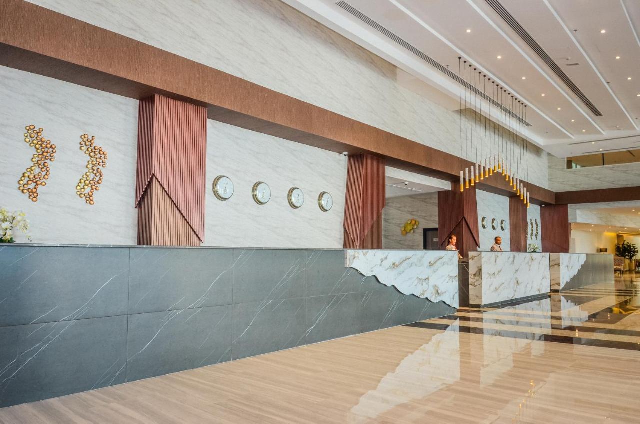 Vogo Grand Hotel Formerly Best Western Plus Hotel Dubai Academic City Екстериор снимка
