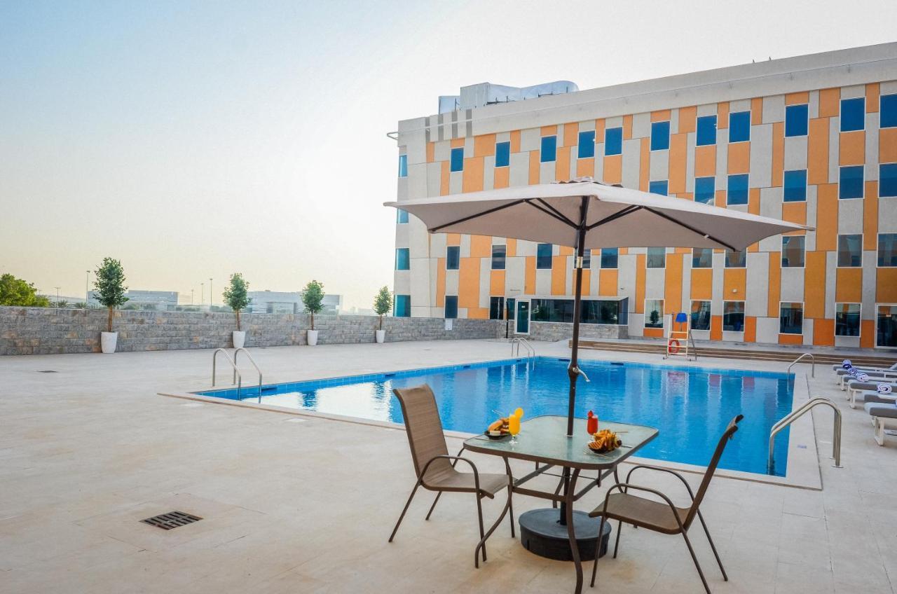Vogo Grand Hotel Formerly Best Western Plus Hotel Dubai Academic City Екстериор снимка