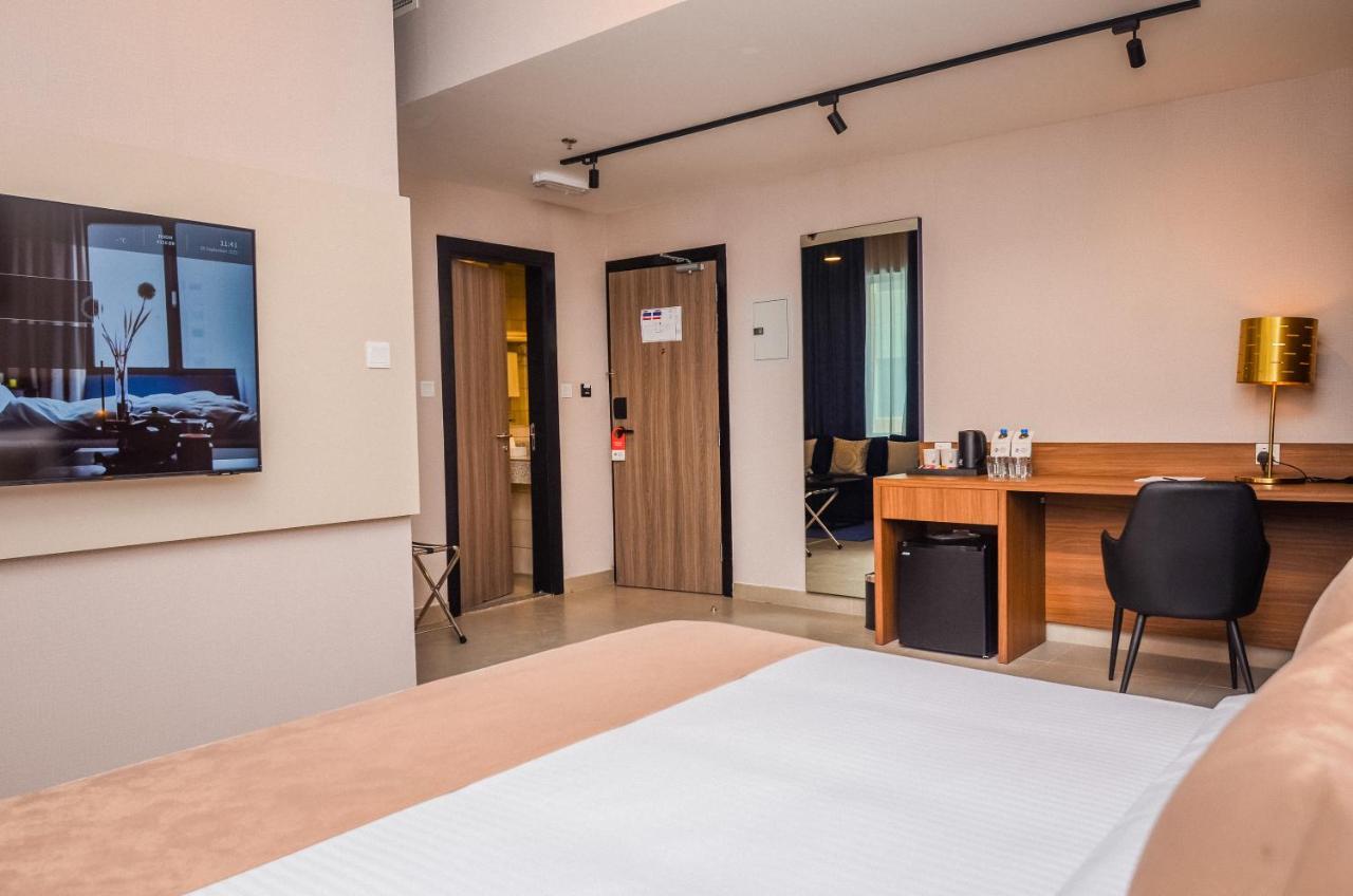 Vogo Grand Hotel Formerly Best Western Plus Hotel Dubai Academic City Екстериор снимка
