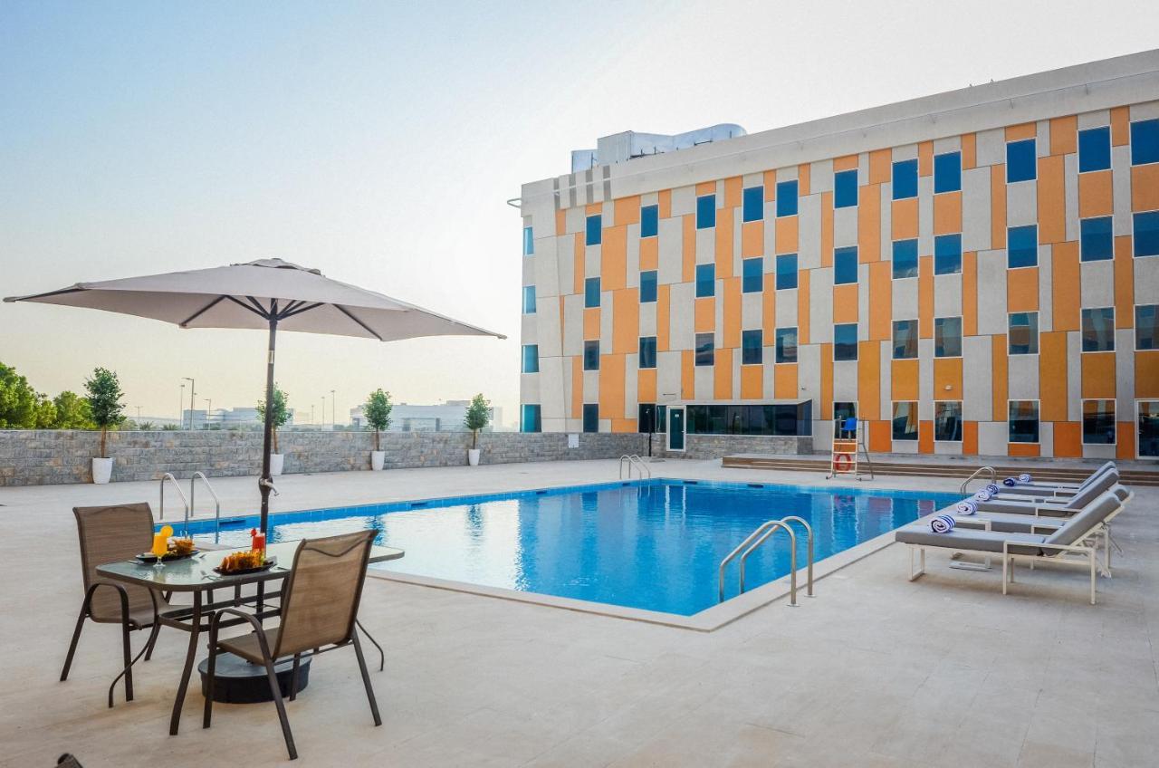 Vogo Grand Hotel Formerly Best Western Plus Hotel Dubai Academic City Екстериор снимка
