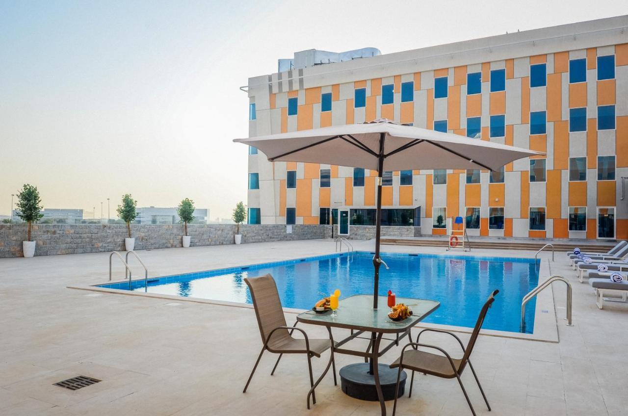 Vogo Grand Hotel Formerly Best Western Plus Hotel Dubai Academic City Екстериор снимка