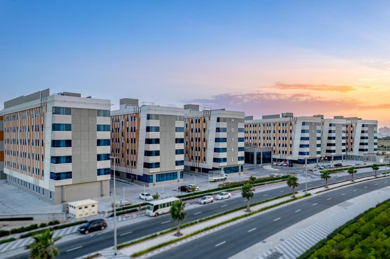 Vogo Grand Hotel Formerly Best Western Plus Hotel Dubai Academic City Екстериор снимка
